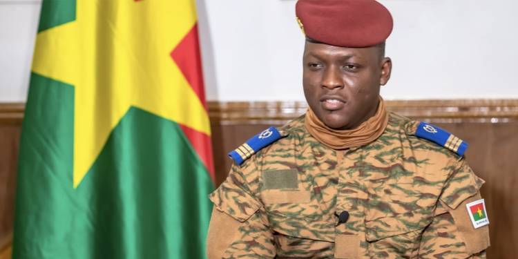 Plus jeune chef d'État au monde, l'homme le plus puissant de Burkina Faso, Qui est Ibrahim Traoré ?
