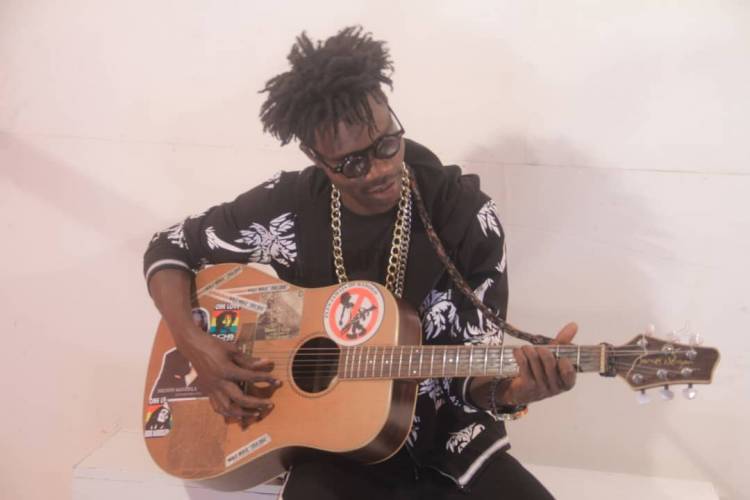 Qui est l'artiste musicien Congolais BarMan ?