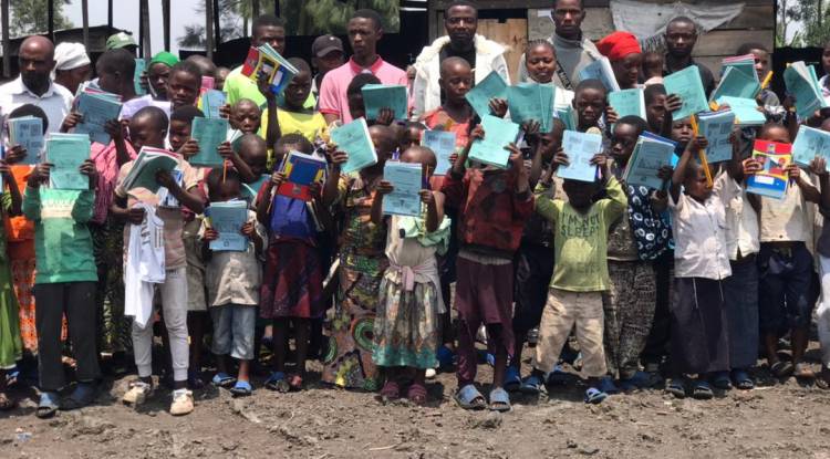 Le club "Une Vraie Vie En Famille" redonne de l'espoir aux enfants démunis de Mugunga