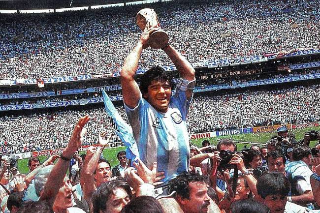 Urgent !!! Diego Maradona est décédé ! 