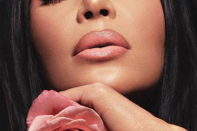 Coup d'œil sur les dizaines des relations amoureuses et la vie privée de la starlette Kim Kardashian