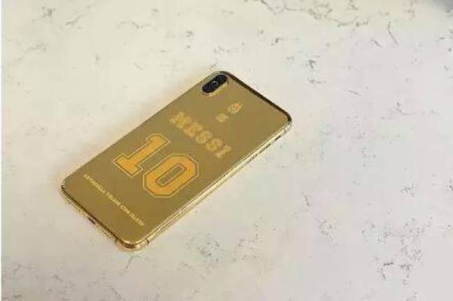 Leo Messi s'offre un iPhone XS MAX en or de 24 carats et personnalisé