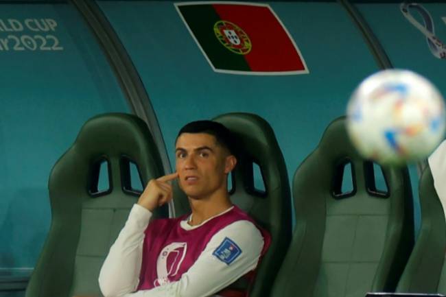 Arabie Saoudite, Qatar ou Les Émirats,... où jouera Cristiano Ronaldo l'année prochaine ?