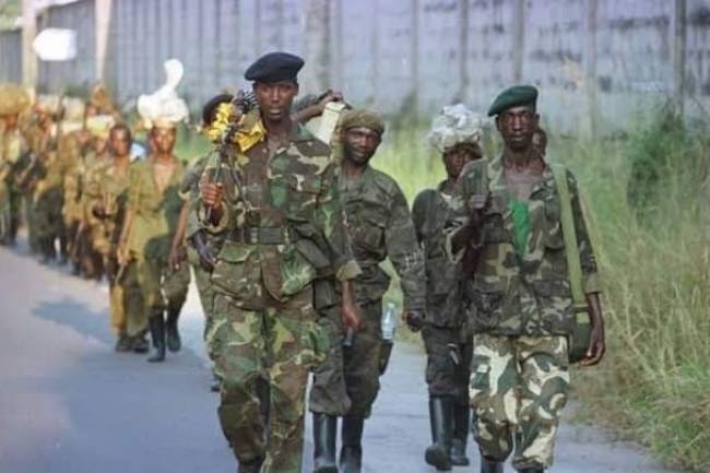 Chute de Mobutu, Absence de Kabila, Pillage,... Sur l'avènement AFDL à Kinshasa 